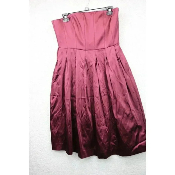 Calvin Klein Women's Burgundy Strapless Evening Dress-Satin-Size 8-Lined - Picture 1 of 9